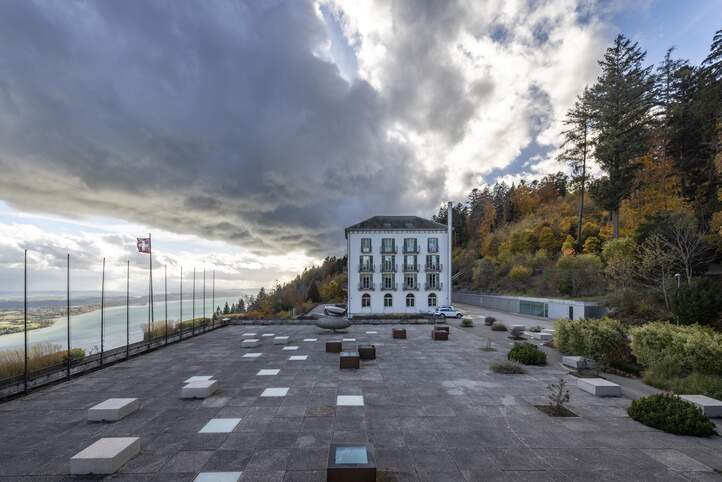 Terrasse des Hauptgebäudes
