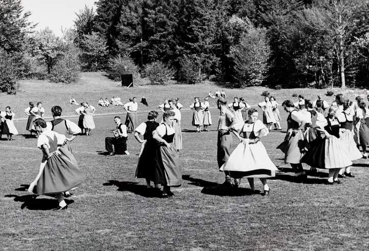 Volkstanz Trachtenvereinigung 1947