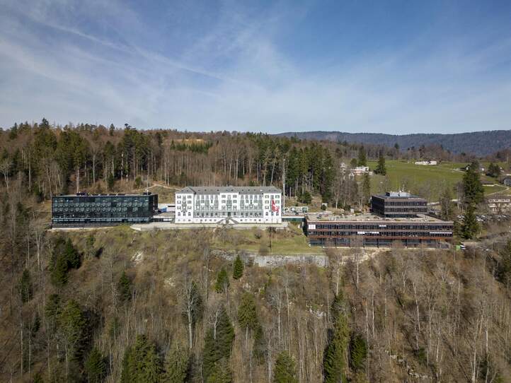 Flugaufnahme BASPO Grand Hotel Hochschule Hauptgebäude